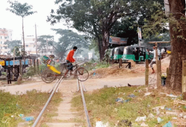 সিলেট রেলক্রিসংগুলি যেন ‘মৃত্যু ফাঁদ’