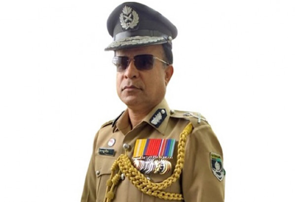 র‍্যাবের ডিজি হলেন এম খুরশীদ হোসেন