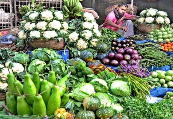 লাগামহীন সবজির বাজার