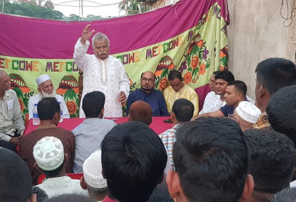 সহিংসতা কখনো শান্তি বয়ে আনতে পারে না লামাকাজীতে শফিক চৌধুরী