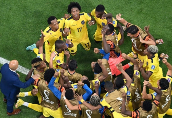 বিশ্বকাপের উদ্বোধনী ম্যাচে স্বাগতিক কাতারকে হারালো ইকুয়েডর