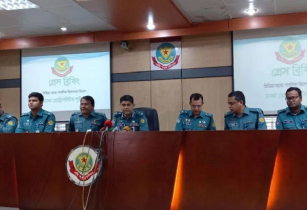 জঙ্গিদের গ্রেপ্তার না করা পর্যন্ত ঝুঁকি রয়েই যায়: পুলিশ