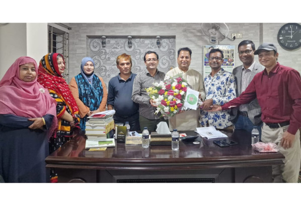 ব্যারিস্টার মোস্তাকিম রাজা চৌধুরীর সাথে সি‌লেট চট্টগ্রাম ফ্রেন্ড‌শীপ ফাউ‌ন্ডেশন এর ‌নেতৃবৃন্দের সৌজন্য সাক্ষাৎ