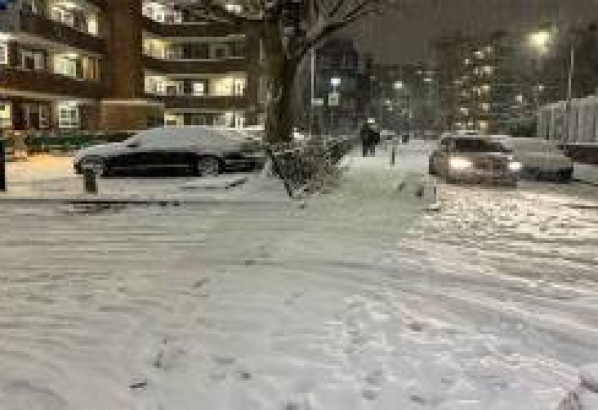 বৃটেনজুড়ে তুষারপাত, বরফে ঢেকে গেছে চারদিক