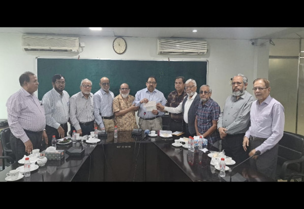 ফ্রেন্ডস অব ন্যাশনাল হার্ট ফাউন্ডেশন ইউকে কর্তৃক এনএইচএফএস হাসপাতালে যাকাতের চেক প্রদান