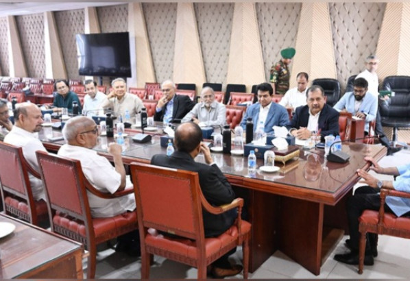 সংবাদপত্রের স্বাধীনতার প্রতি সরকারের দৃঢ় অবস্থান ব্যক্ত করলেন প্রধানমন্ত্রী