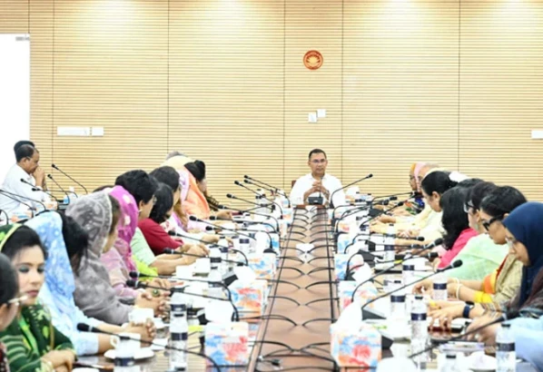 সংসদে কার্যকর ভূমিকা রাখতে নারী এমপিদের প্রস্তুত হওয়ার নির্দেশ প্রধানমন্ত্রীর