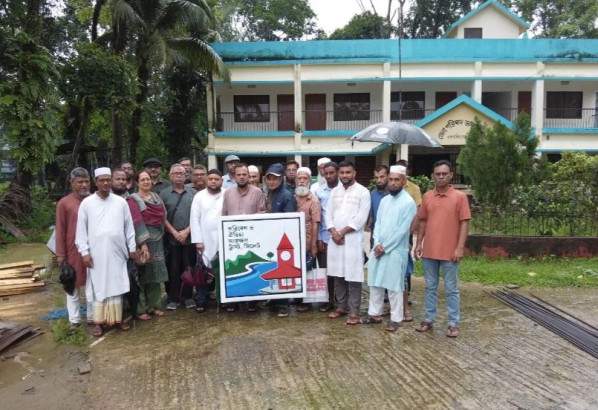 হাইকোর্টের আদেশ অমান্য করে মার্কেট নির্মাণ অব্যাহত রাখায় পরিবেশবাদীদের ক্ষোভ প্রকাশ