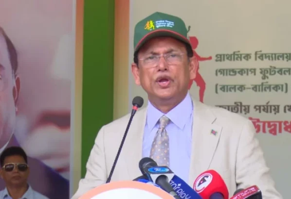 শিক্ষামন্ত্রী ২ মাসের মধ্যে স্কুল ড্রেস, চলতি বছরেই শিক্ষার্থীদের জন্য মিড ডে মিল চালু