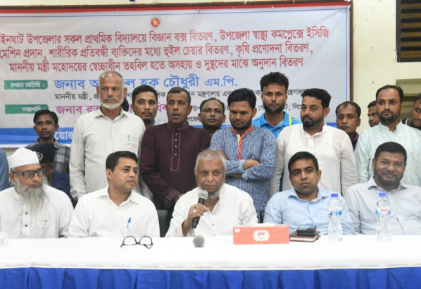 ক্ষতিগ্রস্ত কৃষকদের সরকারের পক্ষ থেকে প্রয়োজনীয় সব সহায়তা দেওয়া হবে                   ------------ শ্রমমন্ত্রী