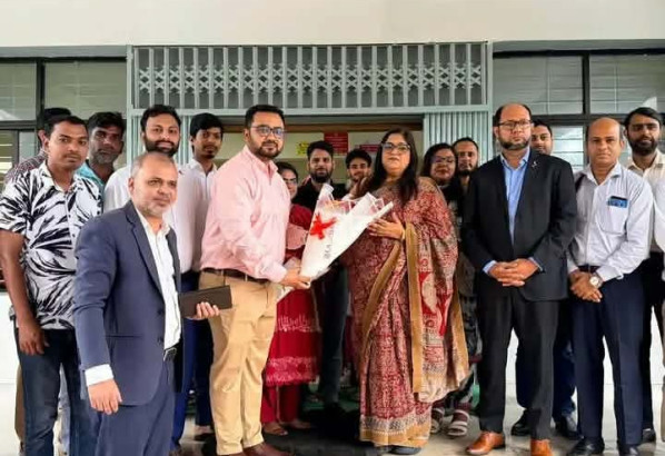 শান্তিগঞ্জ উপজেলা স্বাস্থ্য কমপ্লেক্স পরিদর্শনে স্বাস্থ্য অধিদপ্তরের অতিরিক্ত মহাপরিচালক; এনসিডি কর্নারের কার্যক্রমে সন্তোষ