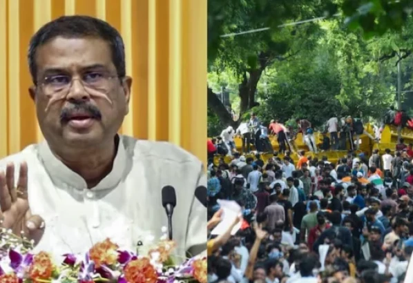 অবশেষে পদত্যাগ করলেন ভারতের শিক্ষামন্ত্রী
