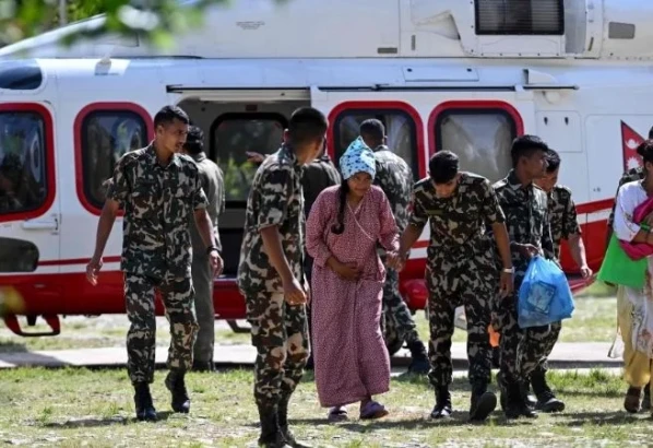 উদ্ধার অভিযানে বিদেশি সহায়তা প্রত্যাখ্যান করছে নেপাল
