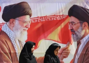 মোজতবা খামেনির শারীরিক অবস্থা ভালো না, করতে হচ্ছে প্লাস্টিক সার্জারি