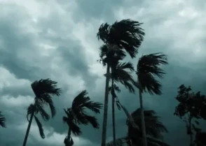 দুপুরের মধ্যে ৬০ কিমি বেগে ঝড়ের পূর্বাভাস, সতর্কতা ৮ অঞ্চলে