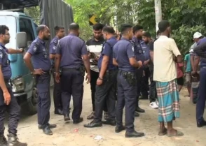 টাঙ্গাইলে ১৪৪ ধারা উপেক্ষা করে ফের সংঘর্ষ